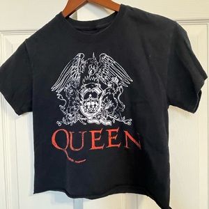 Queen tee